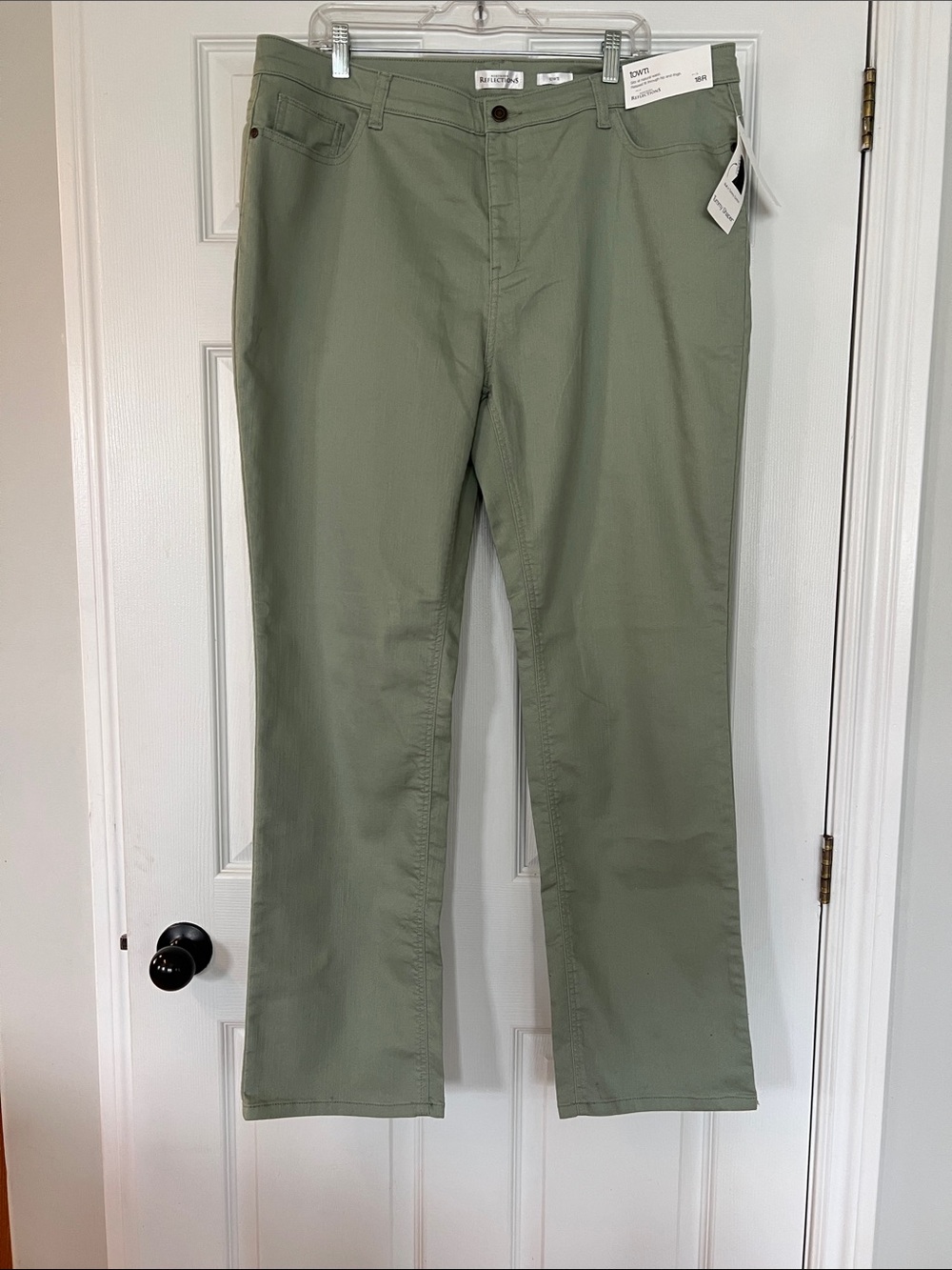 Northern Reflections Straight Leg Jeans in Sage Green